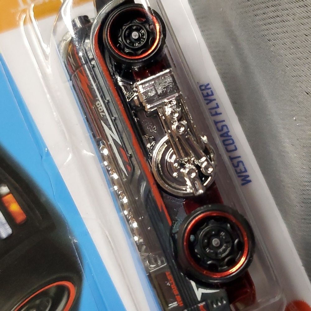 Hot‎ Wheels - Picture 8 of 10